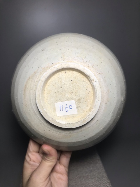古玩陶瓷(收藏精品)青白釉刻花紋大碗拍賣,當前價格0元
