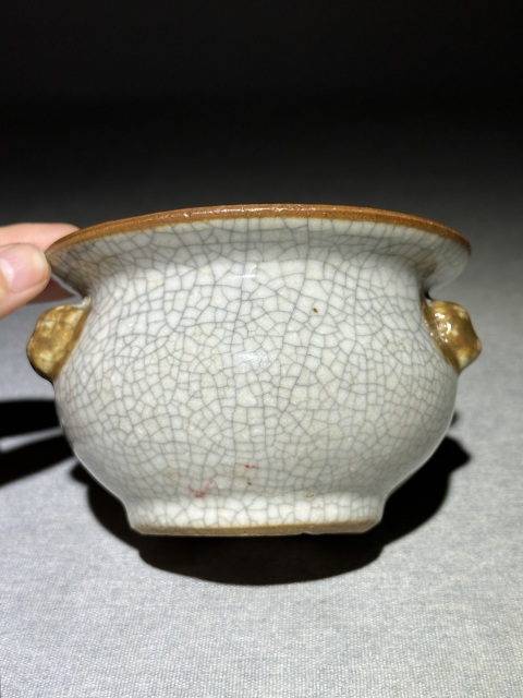 古玩陶瓷(清中期)文物商店出品哥釉獸耳香爐拍賣,當前價格4888元