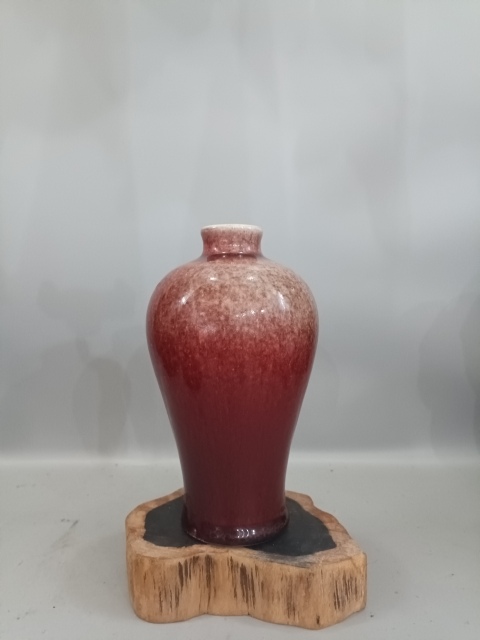 古玩陶瓷非常好看紅釉梅瓶拍賣,當前價格0元