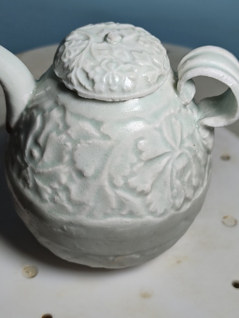 古玩陶瓷青白釉花卉紋小執壺拍賣，當前價格11111元