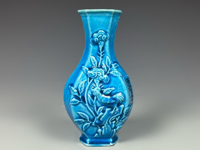 中国　古玩　孔雀釉赤壺花瓶27cm16cm 楽天市場】景徳鎮 釉裏紅麒麟鳳凰文花生 希少 花瓶 高さ約60cm