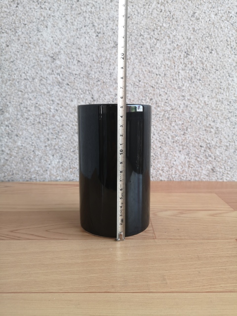 古玩陶瓷黑釉筆筒拍賣,當前價格398元
