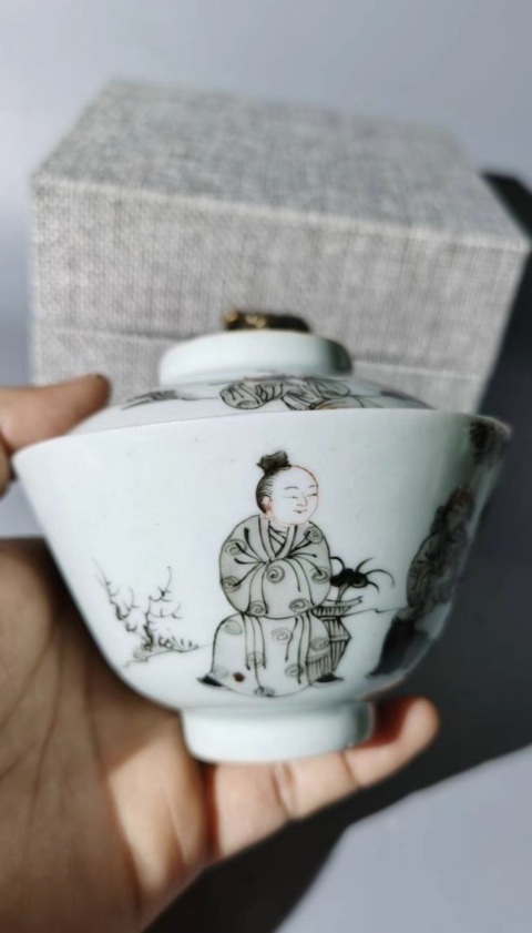 古玩陶瓷清 同治八仙圖墨彩蓋碗拍賣，當(dāng)前價格3500元
