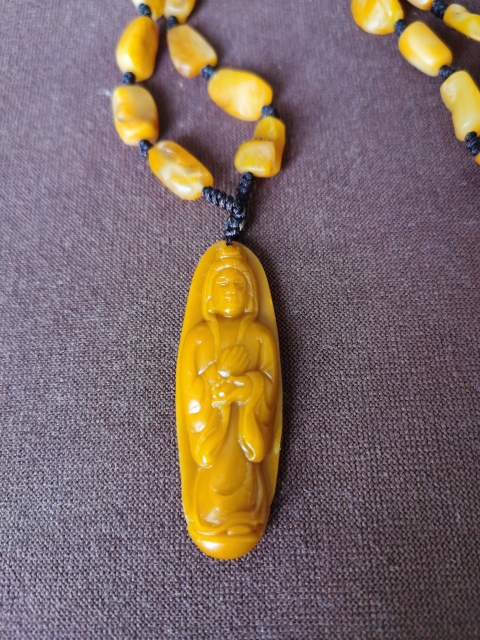 古玩雜項壽山牛蛋田黃石掛件拍賣，當前價格880元