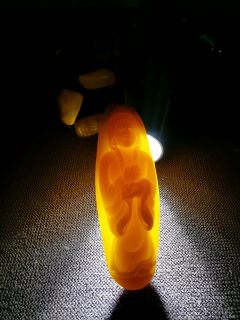 古玩雜項壽山牛蛋田黃石掛件拍賣，當前價格880元