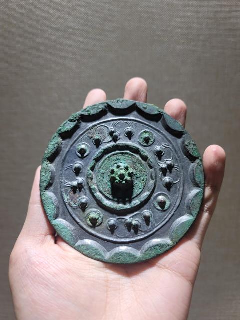 古玩銅器漢代星云鏡拍賣,當(dāng)前價(jià)格3888元