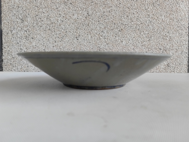 古玩陶瓷魚(yú)紋青花盤拍賣，當(dāng)前價(jià)格550元