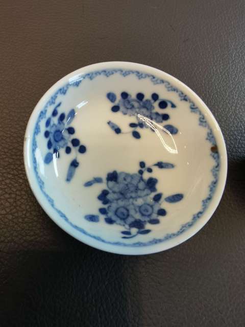 古玩陶瓷大清光緒年製官窯本朝款青花杯碟一套拍賣,當前價格3500元