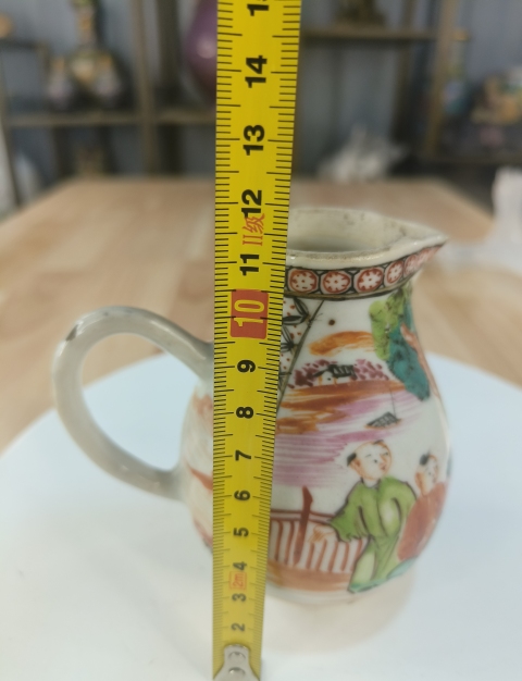 古玩陶瓷廣彩人物故事紋奶壺拍賣(mài)，當(dāng)前價(jià)格860元