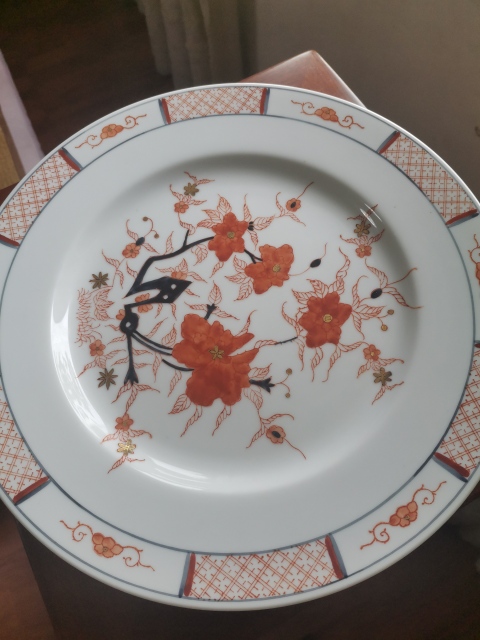 古玩陶瓷花卉紋盤拍賣,當前價格980元