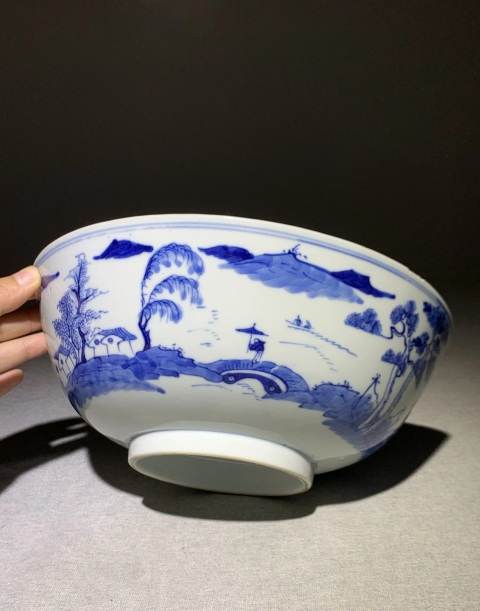 古玩陶瓷晚清青花山水亭臺人物大碗拍賣，當(dāng)前價格5600元
