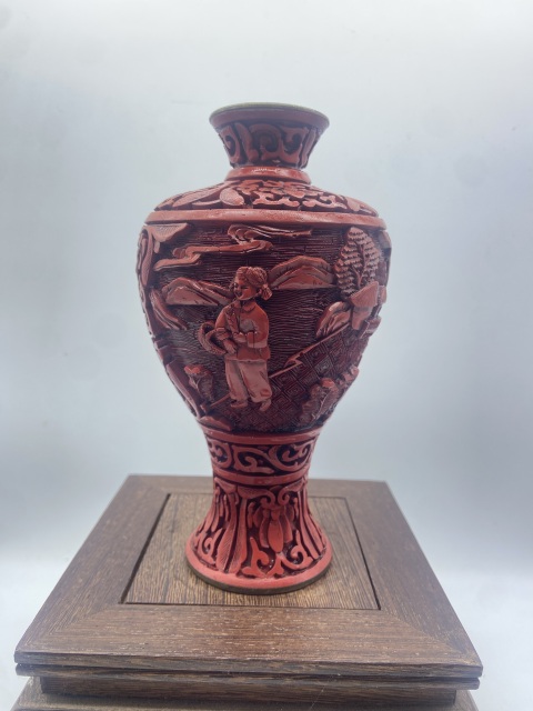 古玩陶瓷創匯 紅色農村題材 剔紅大漆梅瓶拍賣，當前價格9800元