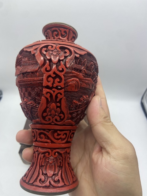 古玩陶瓷創匯 紅色農村題材 剔紅大漆梅瓶拍賣，當前價格9800元