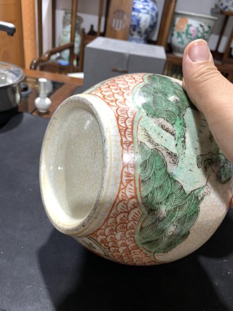 古玩陶瓷紅綠彩瑞獸紋葫蘆瓶拍賣，當(dāng)前價格28000元