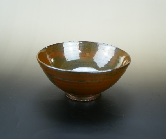 古玩陶瓷明代.耀州窯紫金釉大碗(1368年-1644年)拍賣,當前價格0元