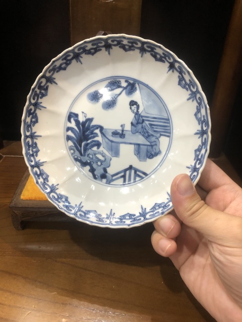 古玩陶瓷（精品賞盤）清-康熙-芭蕉侍女紋-青花賞盤拍賣，當(dāng)前價(jià)格1962元
