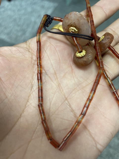 古玩玉器文化期瑪瑙“磨盤珠”拍賣，當前價格5000元