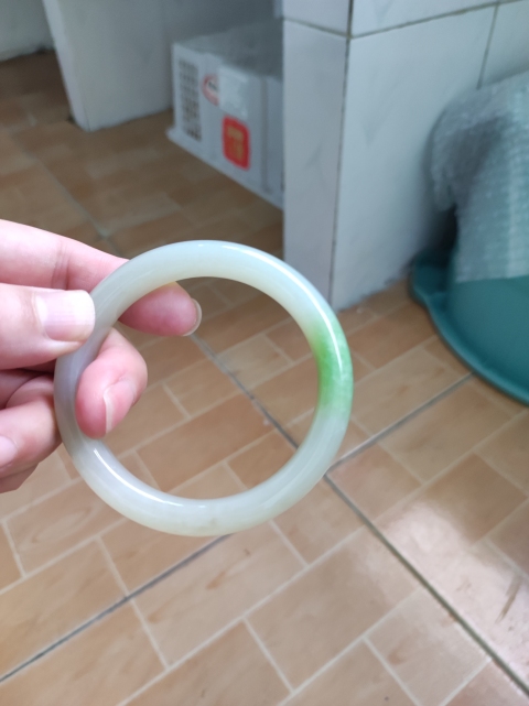 古玩玉器玉鐲子拍賣,當(dāng)前價格16000元