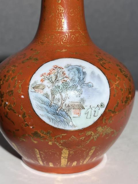 古玩陶瓷民國·居仁堂款 紅釉描金開窗山水人物紋賞瓶拍賣,當(dāng)前價(jià)格4800元