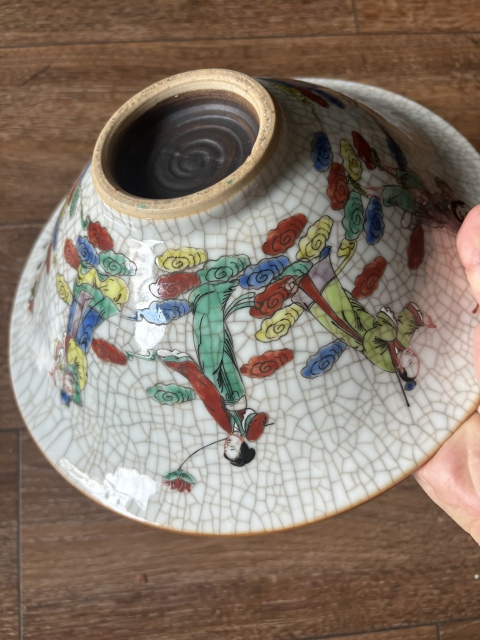 古玩陶瓷歐洲回流清代哥釉五彩八仙人物斗笠碗拍賣，當前價格2180元