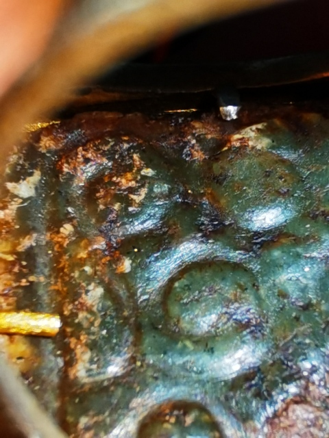 古玩玉器谷紋紅沁鑲嵌戒指拍賣，當(dāng)前價格2100元