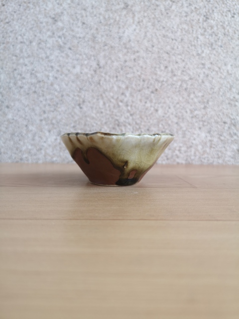 古玩陶瓷樹葉型洗拍賣,當前價格350元