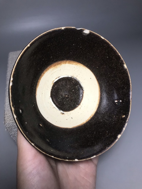 古玩陶瓷(元代精品)醬釉茶盞拍賣,當前價格0元