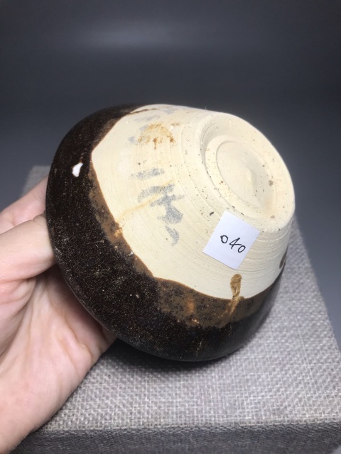 古玩陶瓷(元代精品)醬釉茶盞拍賣,當前價格0元