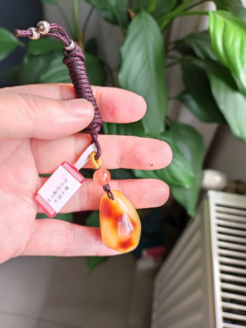 古玩玉器蜜蠟吊墜拍賣,當(dāng)前價(jià)格160元