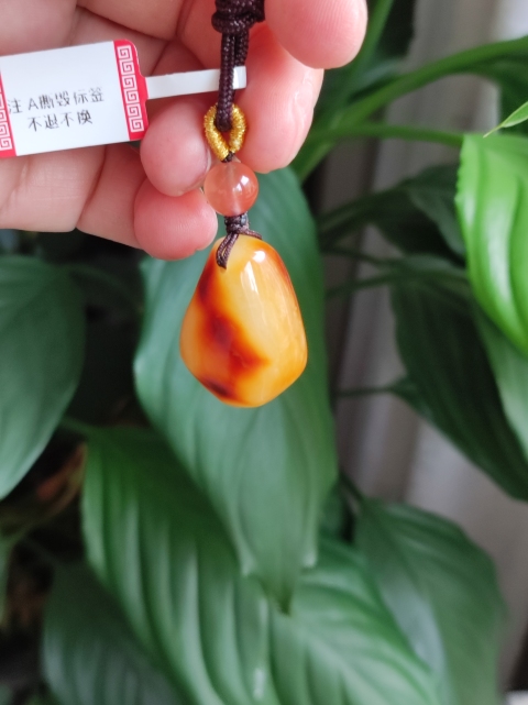 古玩玉器蜜蠟吊墜拍賣,當(dāng)前價(jià)格160元