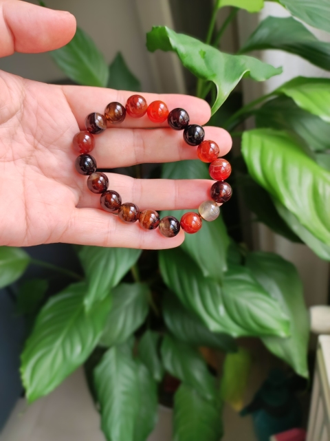 古玩玉器瑪瑙手鏈拍賣，當前價格180元