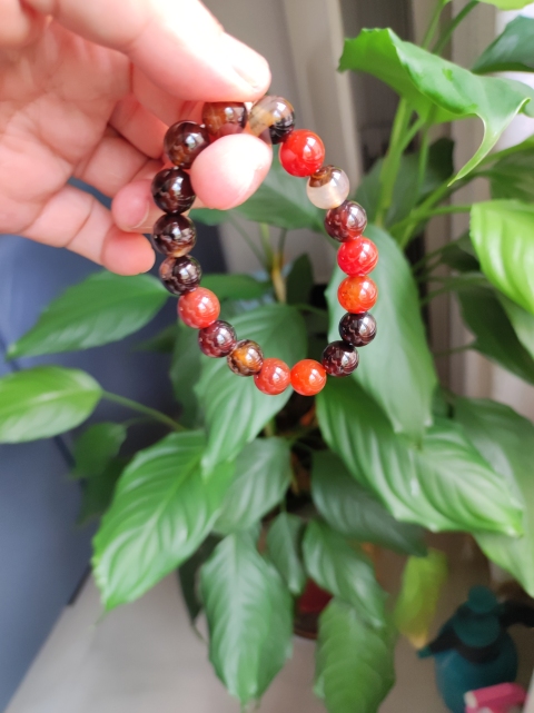 古玩玉器瑪瑙手鏈拍賣，當前價格180元