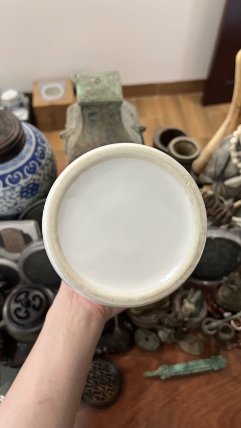 古玩陶瓷民國白釉瓶拍賣,當(dāng)前價(jià)格999元