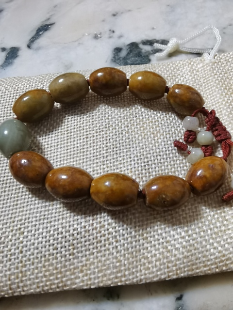古玩玉器翡翠珠竄拍賣,當前價格220元