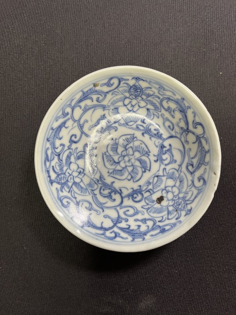 古玩陶瓷清中期青花淡描花卉紋盤拍賣，當前價格288元