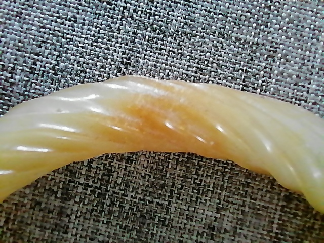 古玩玉器提油仿古“絞絲紋”玉環拍賣,當前價格1200元