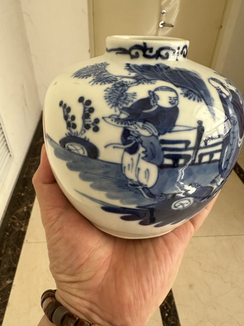 古玩陶瓷晚清人物青花罐拍賣,當(dāng)前價(jià)格3588元