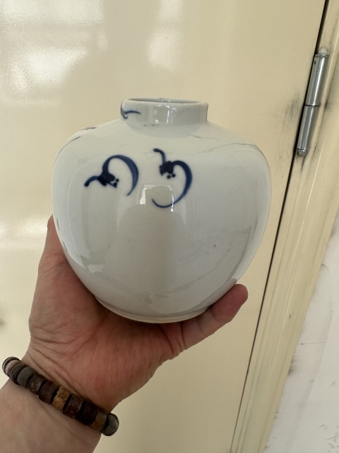古玩陶瓷晚清人物青花罐拍賣,當(dāng)前價(jià)格3588元