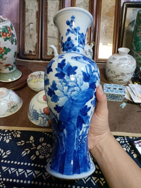 古玩陶瓷光緒富貴白頭青花觀音瓶拍賣(mài),當(dāng)前價(jià)格4888元