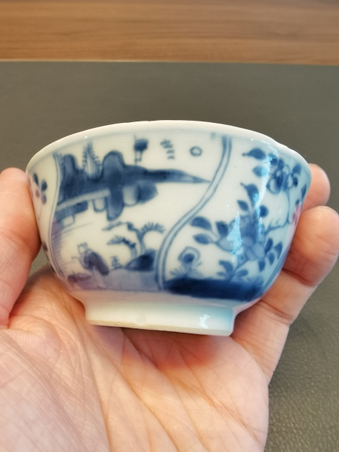 古玩陶瓷康熙青花山水人物紋開窗茶杯拍賣,當前價格1500元