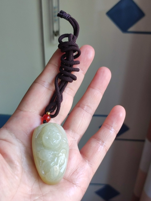 古玩玉器玉雕“佛公”掛件拍賣，當前價格190元