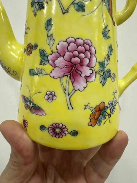 古玩陶瓷民國(guó)永安公司定制粉彩壺拍賣(mài),當(dāng)前價(jià)格2088元