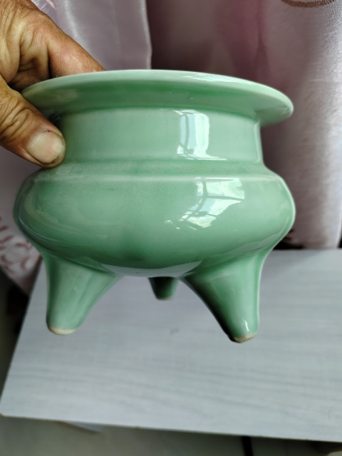 古玩陶瓷鬲式香爐拍賣,當(dāng)前價(jià)格888元