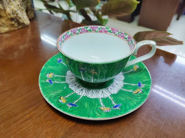 古玩陶瓷廣彩白菜紋杯碟拍賣，當前價格518元