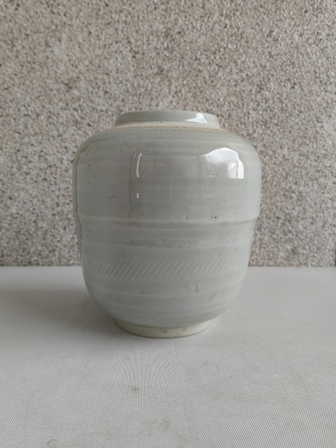 古玩陶瓷清中期白釉罐拍賣,當前價格680元