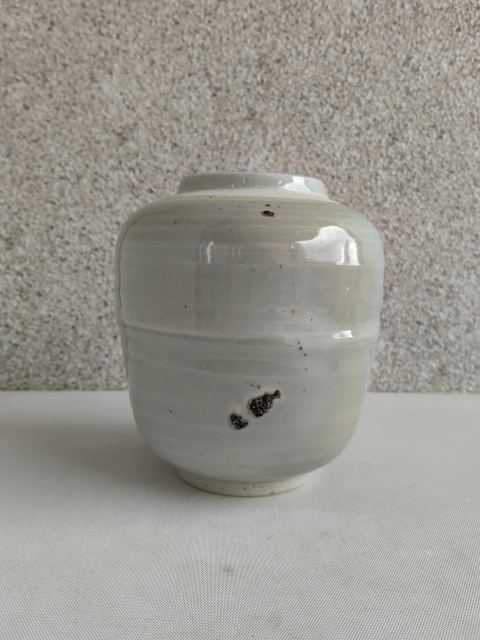 古玩陶瓷清中期白釉罐拍賣,當前價格680元