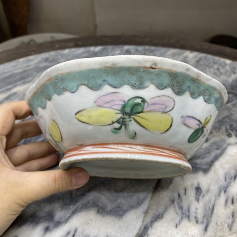 古玩陶瓷清末民初.花蝶紋粉彩碗拍賣,當前價格80元
