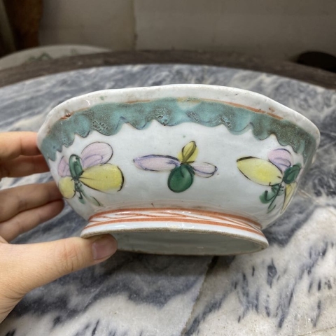 古玩陶瓷清末民初.花蝶紋粉彩碗拍賣,當前價格80元