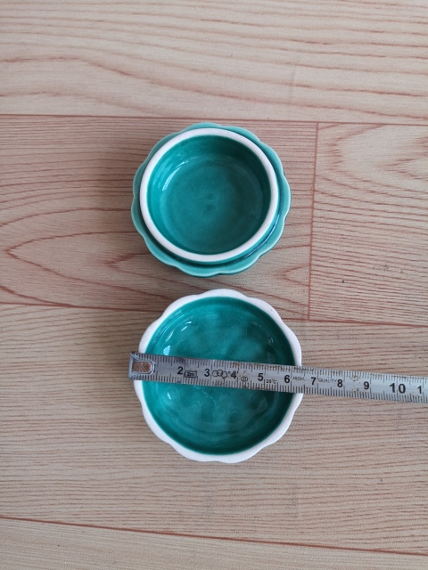 古玩陶瓷瓜棱青釉蓋盒拍賣，當前價格220元