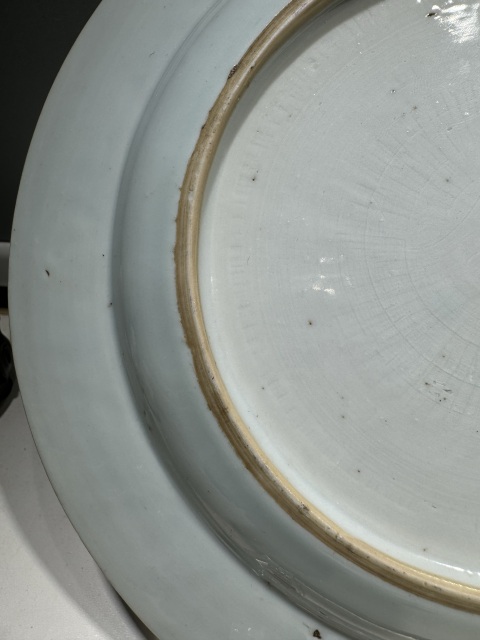 古玩陶瓷雍正·粉彩花卉紋折沿盤拍賣,當前價格2800元